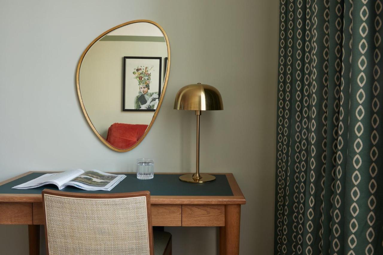 Hotel Indigo - Exeter By Ihg Bagian luar foto