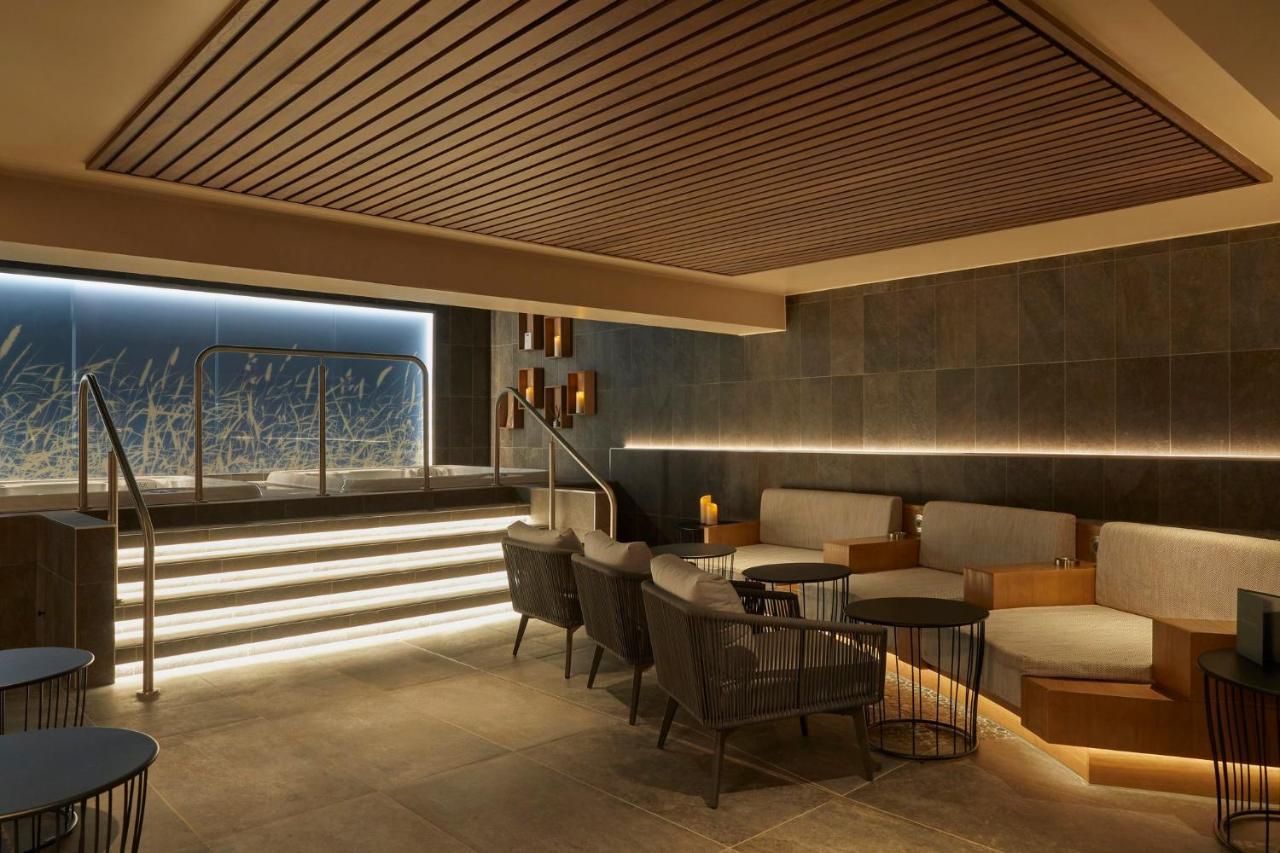 Hotel Indigo - Exeter By Ihg Bagian luar foto