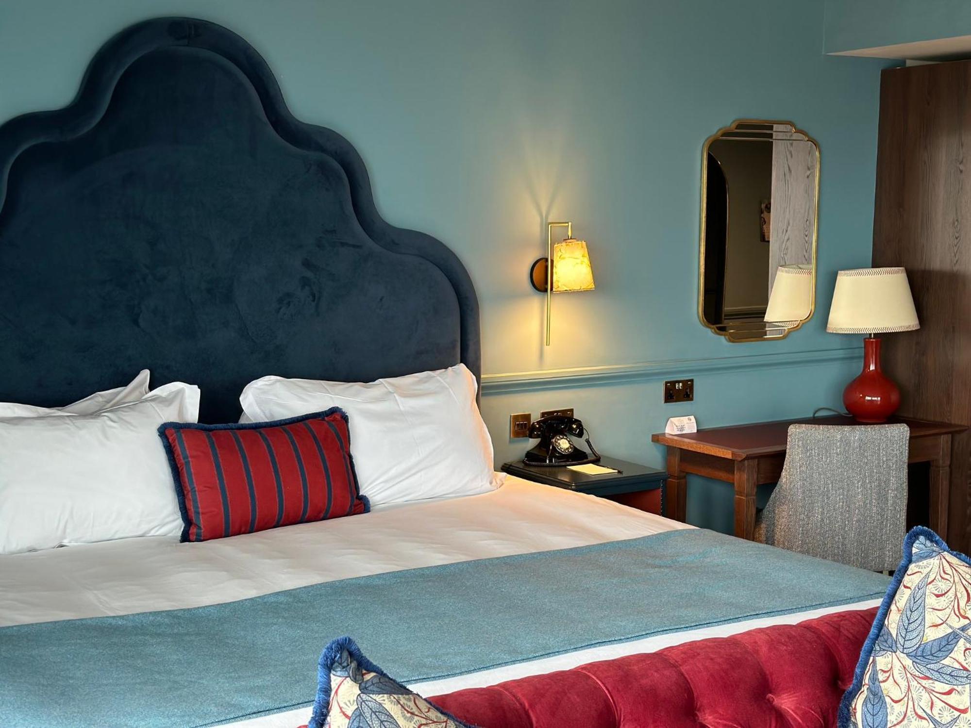 Hotel Indigo - Exeter By Ihg Bagian luar foto