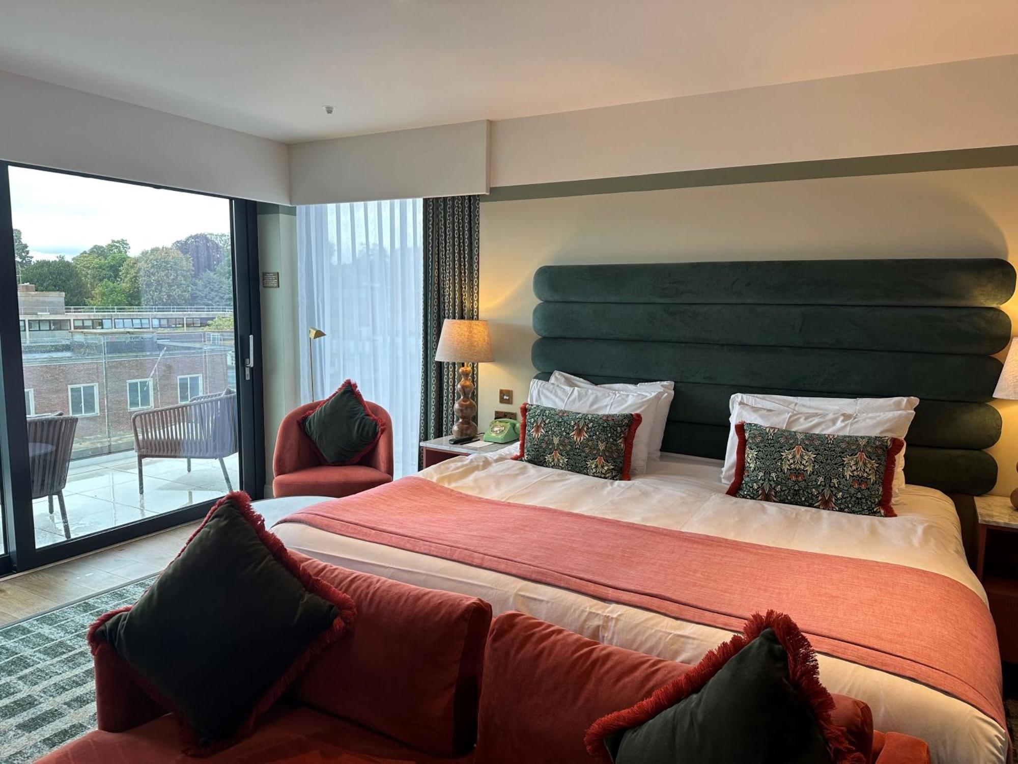 Hotel Indigo - Exeter By Ihg Bagian luar foto